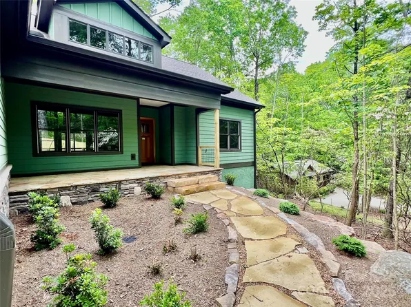 397 Soquili Dr, Brevard, NC 28712