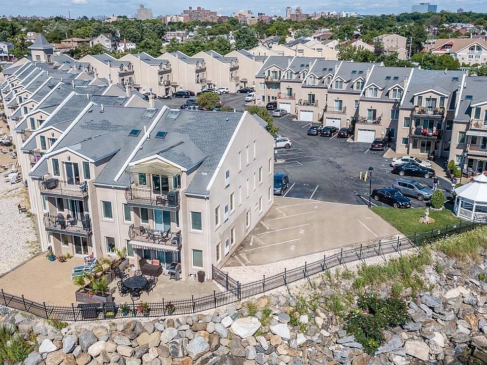 1st image of 1428 Outlook Ave #1