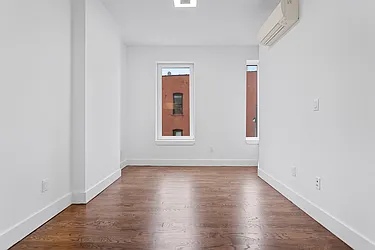 Rented by Safdie Realty Group