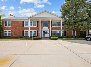 3215 E Locust St APT 15, Davenport, IA 52803