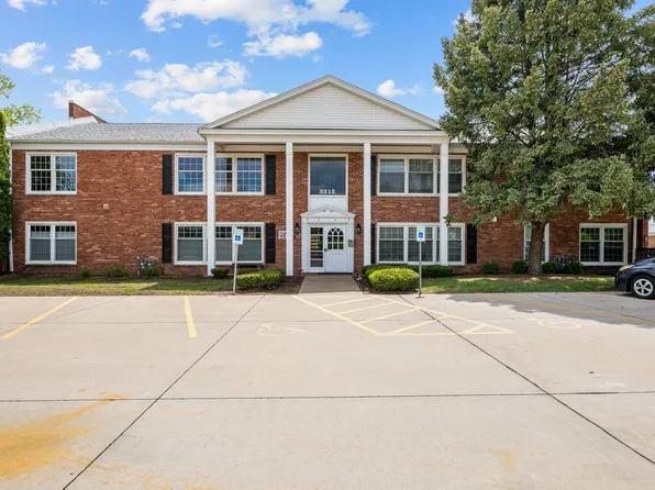 3215 E Locust St APT 15, Davenport, IA 52803