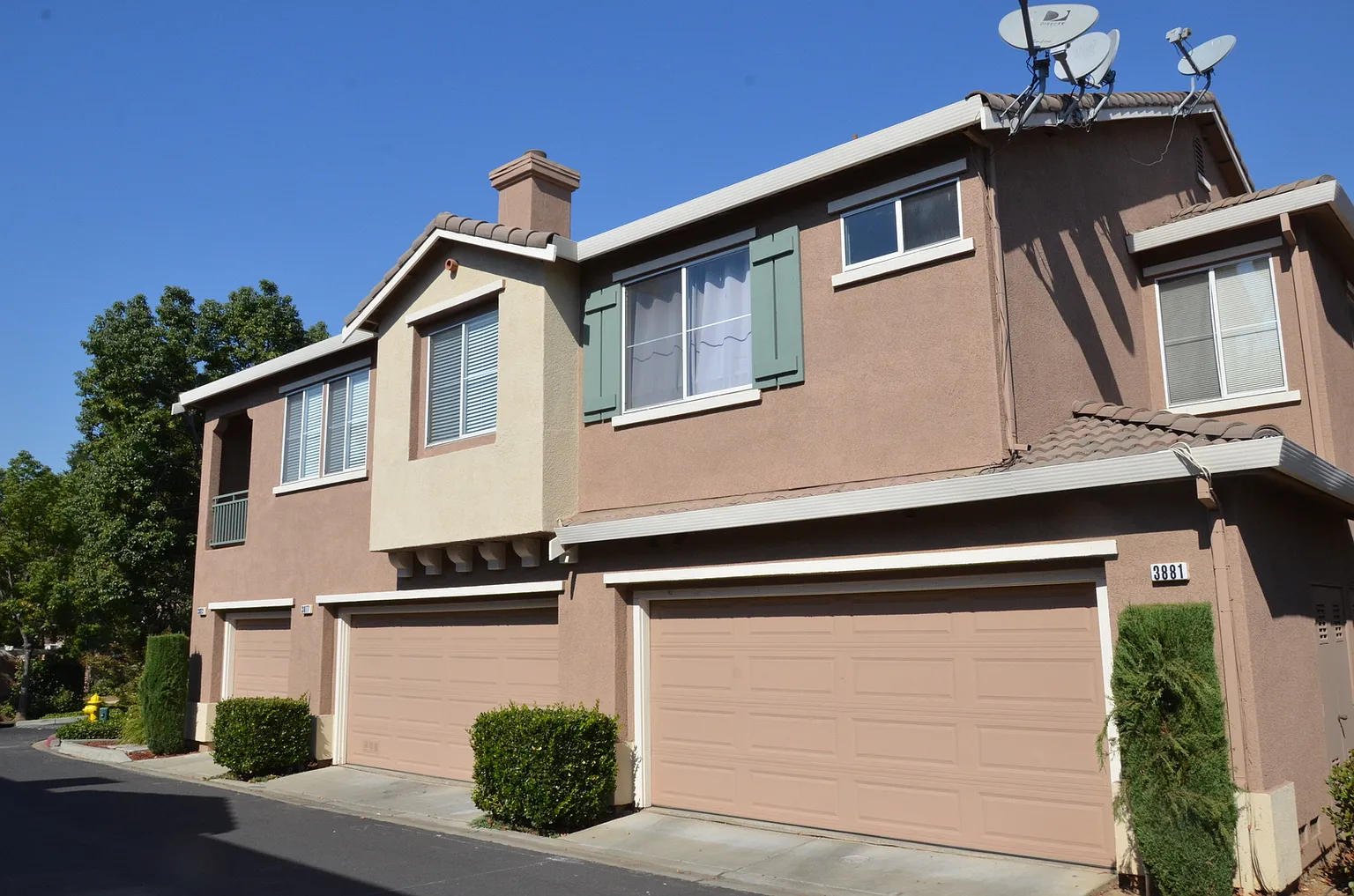3905 Jasmine Cir photo 1