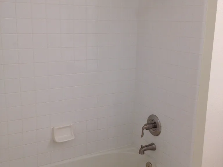 124 Crescent Ct — Photo 5