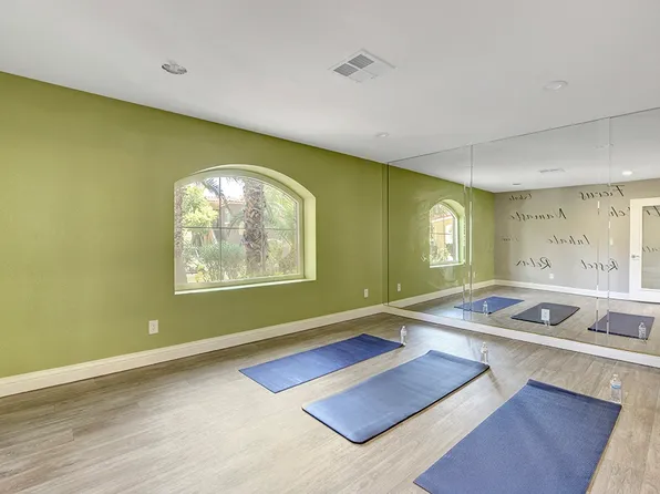 Spanish Wells Apartments