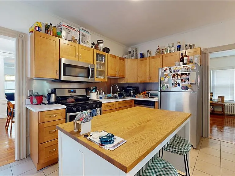 159 Camp St #2 — Photo 16