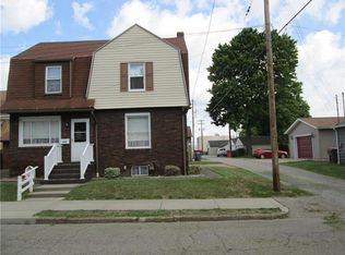 620 36th St, Beaver Falls, PA 15010