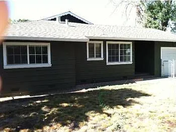 807 Helen Ave photo 1