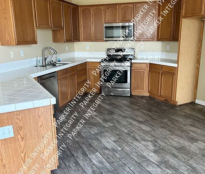 17676 View Mount Ct — Photo 8