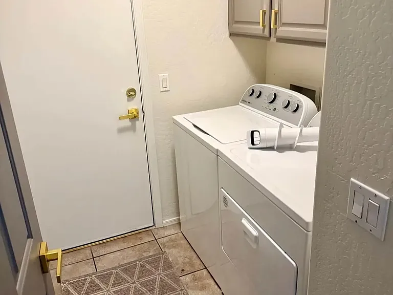 211 New Mexico Dr — Photo 20