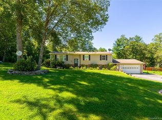 25 Polly Ave, Killingly, CT 06239