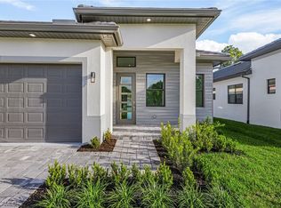 661 109th Ave N, Naples, FL 34108