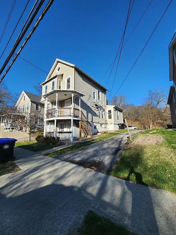 2 bed, 1.0 bath, 900 sqft, $2,100 — Photo 4