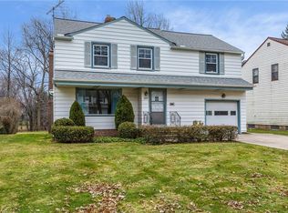 1219 Croyden Rd, Lyndhurst, OH 44124