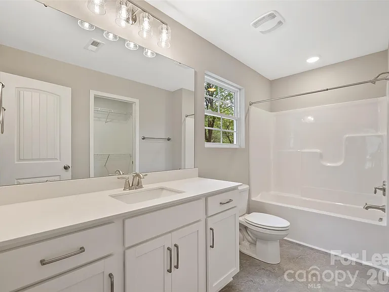 1007 Sioux St — Photo 22