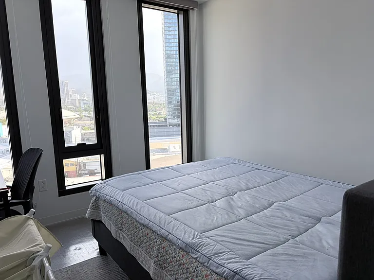 987 Queen St #1015 — Photo 2