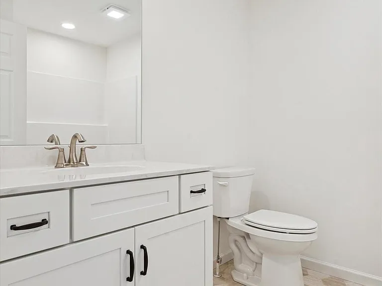 118 Silversmith Rd — Photo 8