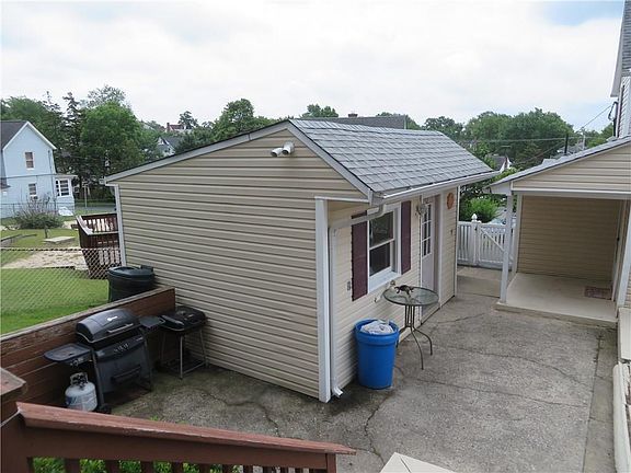 4th image of 13 Henslers Ln