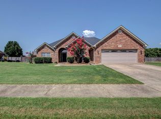 3 Abbie Dr, Vilonia, AR 72173