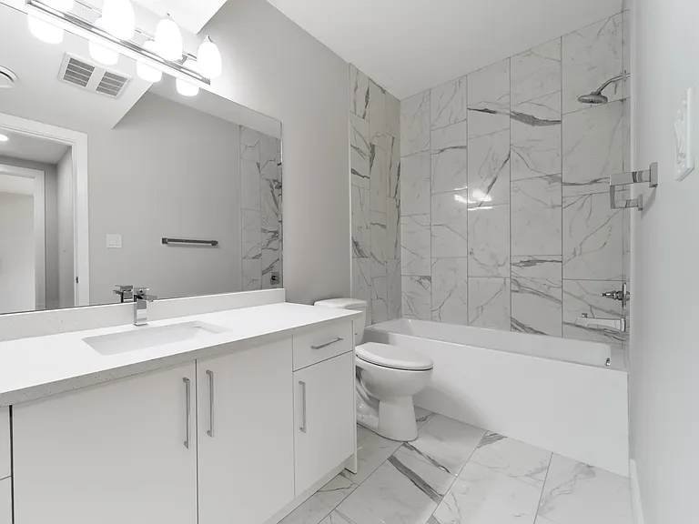 595 Black Stone Blvd #B — Photo 10