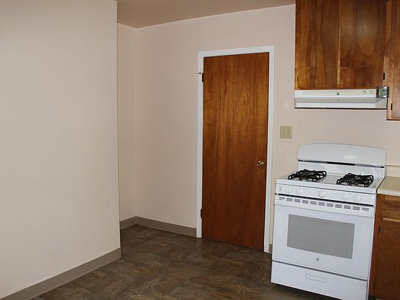 5th image of 4145 Central Ave