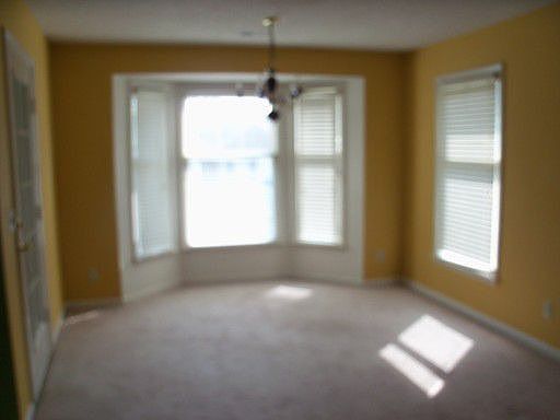 5th image of 6242 Rosecroft Dr