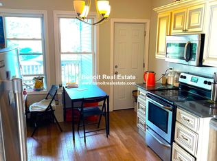 21 Sewall St #3, Somerville, MA 02145