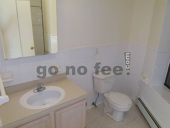 4th image of 270 W 119th St APT 4B