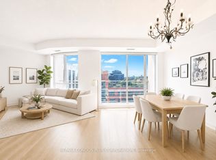 18 Beverley St #801, Toronto, ON M5T3L2