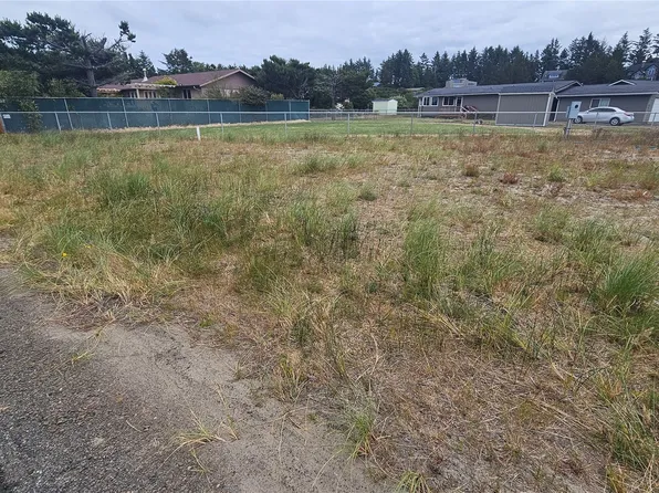 35602 I Street, Ocean Park, WA 98640