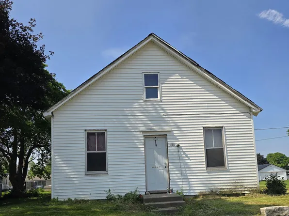 108 SE 4th St, Morning Sun, IA 52640