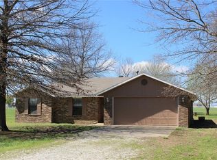 745 Bausinger Rd, Springdale, AR 72762