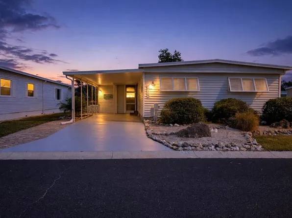 415 Oakwood Blvd W, Sarasota, FL 34237