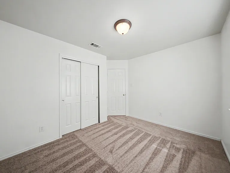1804 Lobrecht Ct — Photo 18