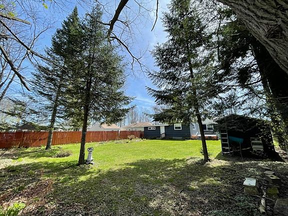 2nd image of 63 Ashwood Ave