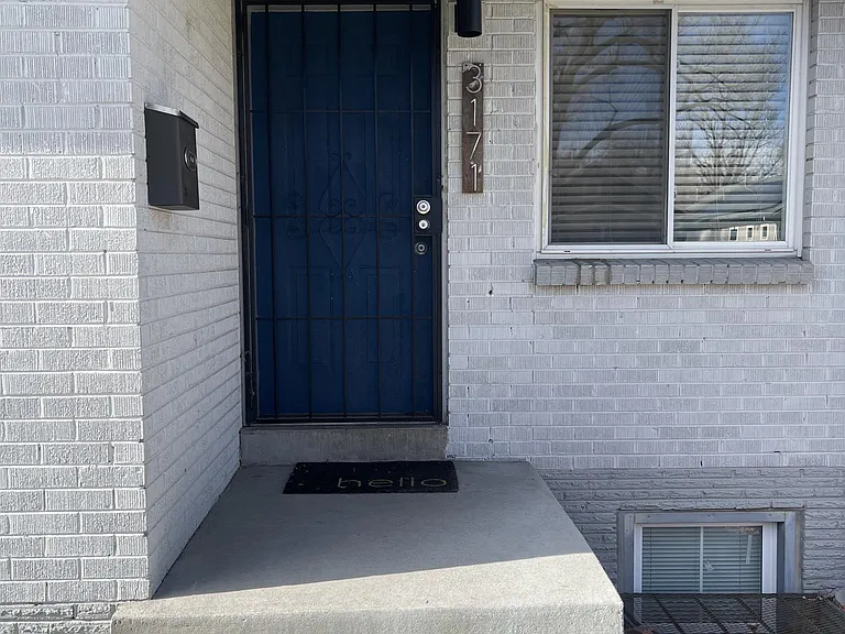 3171 S Lincoln St — Photo 4