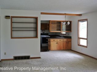 1126 1st St NE, Minot, ND 58703