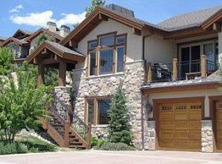 10255 S Grayboulder Ct, Sandy, UT 84092