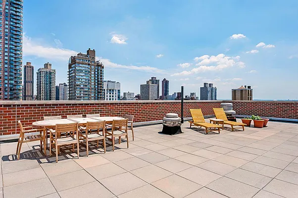 Sold by A & I Broadway | media 25