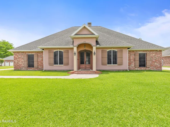 605 Terrell Ct, New Iberia, LA 70563