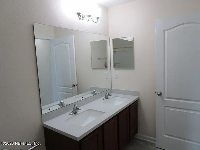 742 Northside Dr S — Photo 31