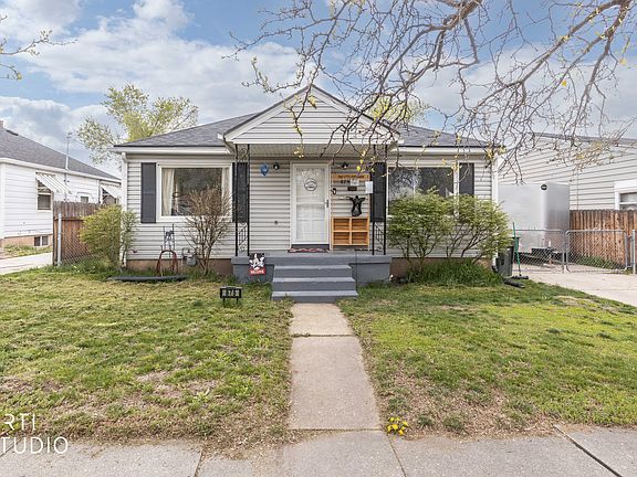 4th image of 875 Patterson St