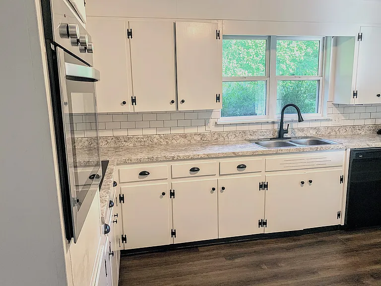 2125 Cherry St SE — Photo 4