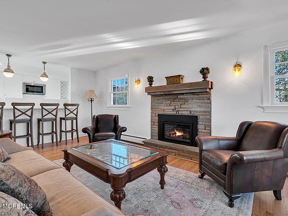 2nd image of 723 Pitney Dr