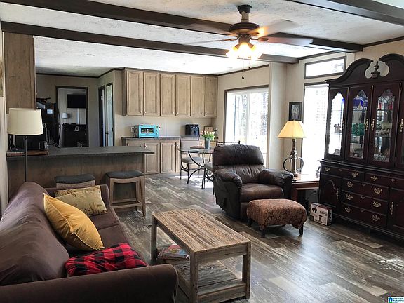 3rd image of 7 Southwood Dr