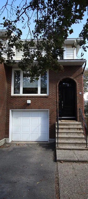 483 Churchill Ave North — Photo 1