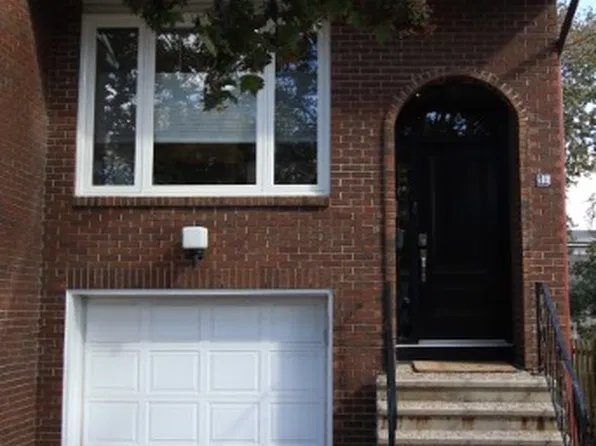 483 Churchill Ave N #483, Ottawa, ON K1Z 5E1