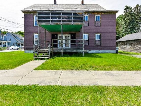 5th image of 902 Elizabeth St