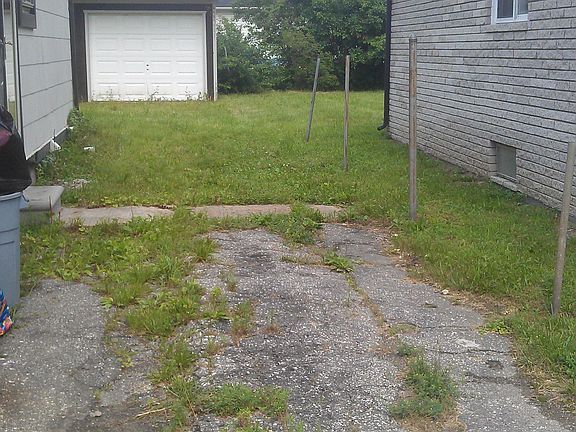 2nd image of 28974 Eton St