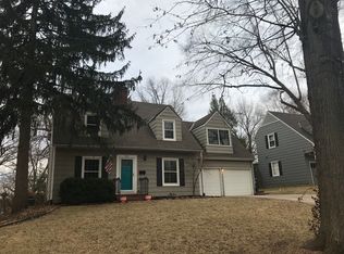 5615 Tahoe Ln, Fairway, KS 66205