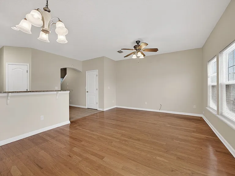 12296 Coconut Grove Ct — Photo 5
